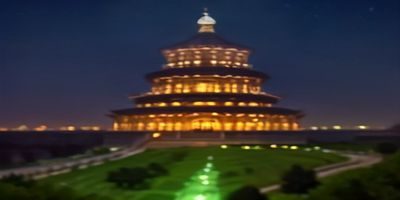 同志电影剧情片拍摄场景，两位演员在城市夜景街道上行走，镜头呈现温柔情感氛围